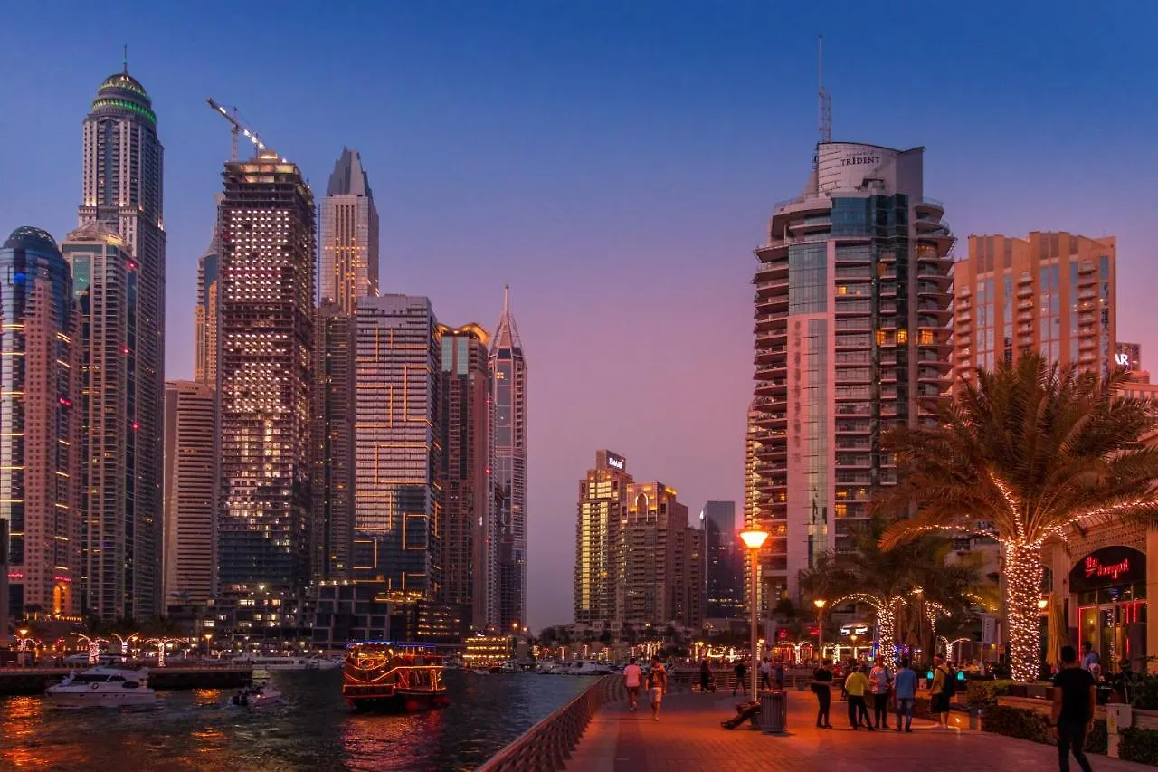 Al Raea Hostels Near Adcb Metro Station Dubai United Arab Emirates